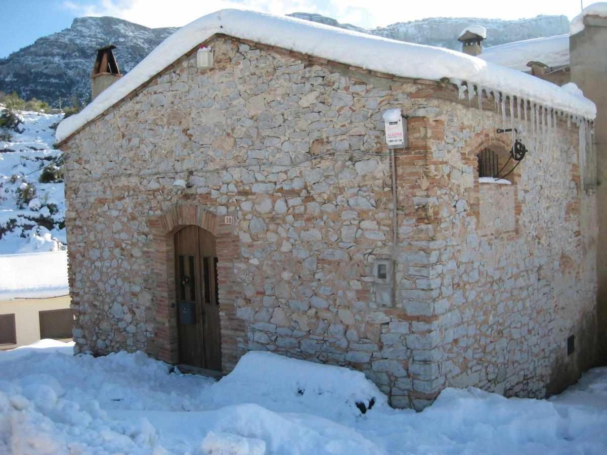 Casa Rural Lera Torre de Fontaubella Екстериор снимка
